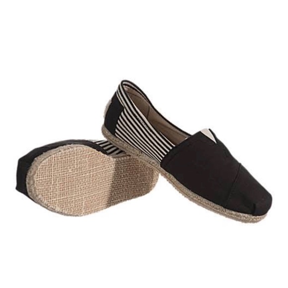 Toms University Black stripe, Rope Sole Men's NWOT - Picture 5 of 5